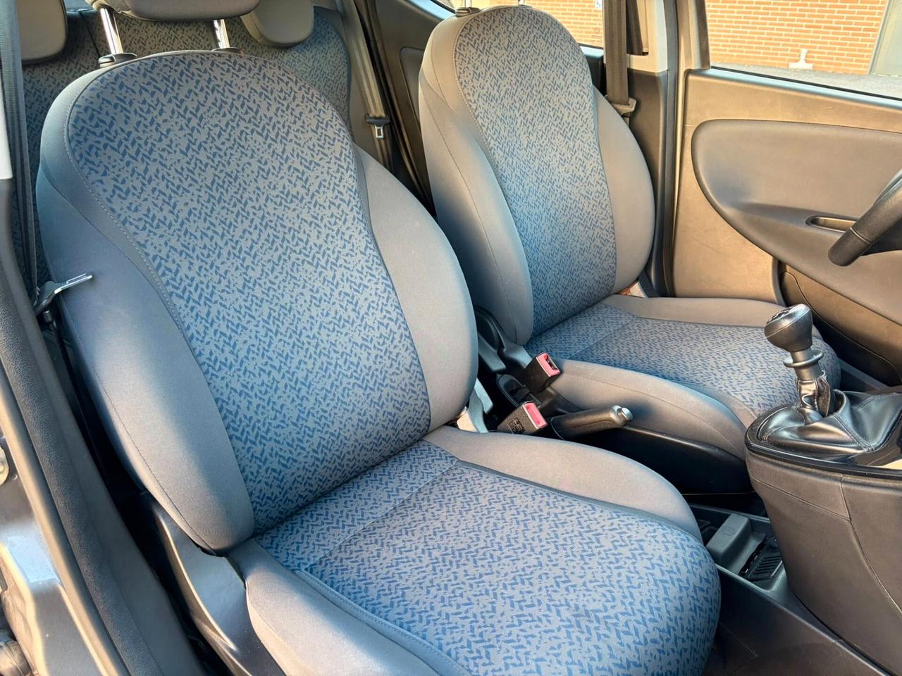 LANCIA YPSILON HYBRID GOLD PLUS