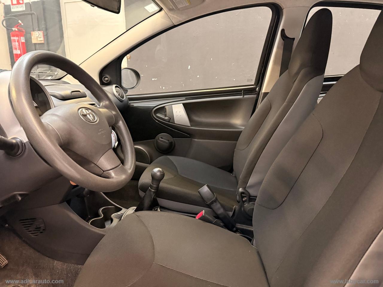 TOYOTA Aygo 1.0 12V VVT-i 5p. Lounge Connect