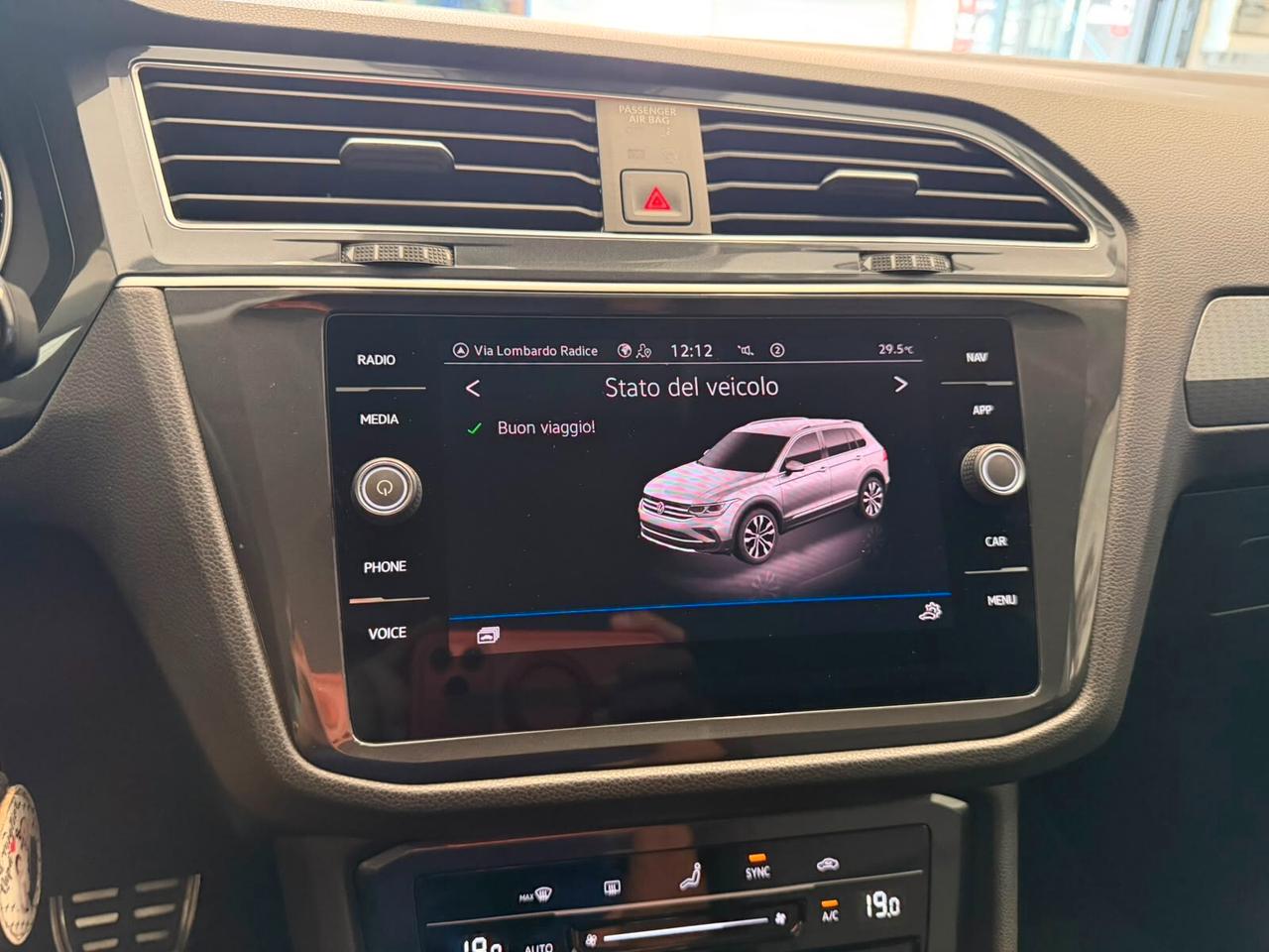 Volkswagen Tiguan 2.0 TDI 150 CV SCR DSG Elegance a rate da 250 al mese