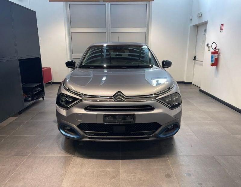 Citroën e-C4 motore elettrico 136 CV Shine