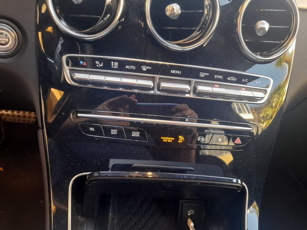 Mercedes-Benz GLC 220 Premium Plus #11059
