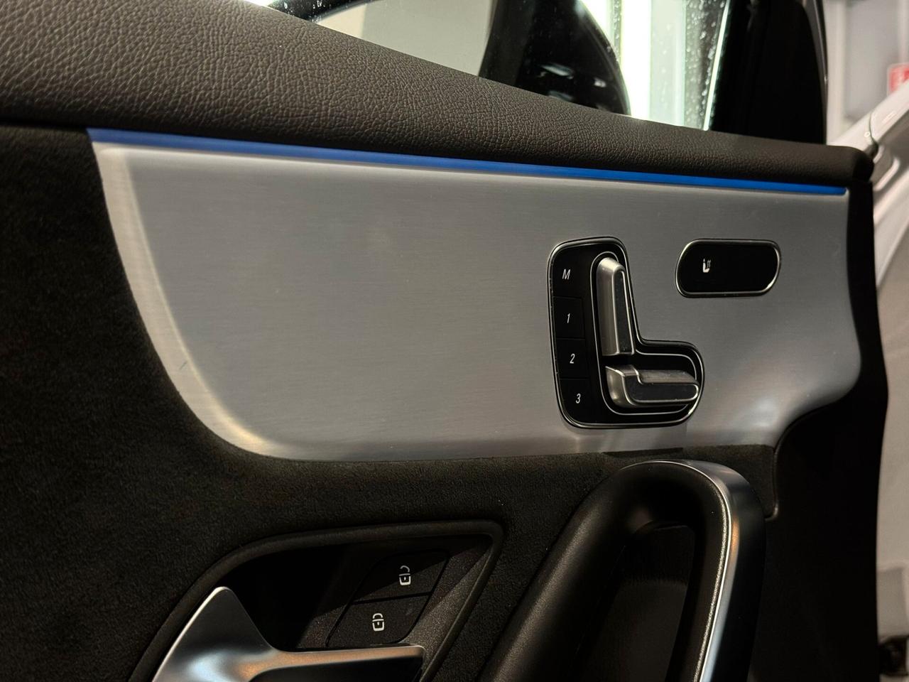 Mercedes-benz A 180d Automatic Premium AMG Night Edition Plus