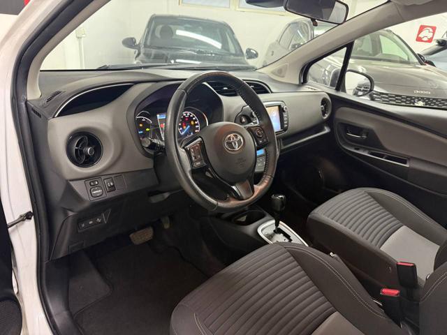 TOYOTA Yaris 1.5 Hybrid 5 porte Business