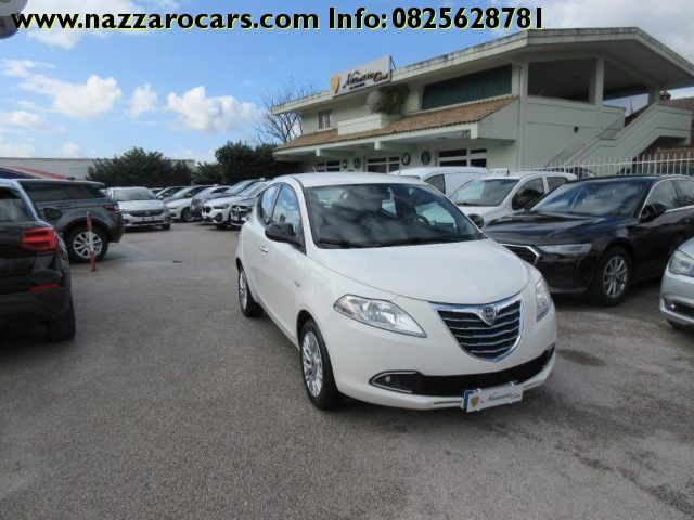 LANCIA Ypsilon 1.2 69 CV 5 porte GPL Ecochic Gold