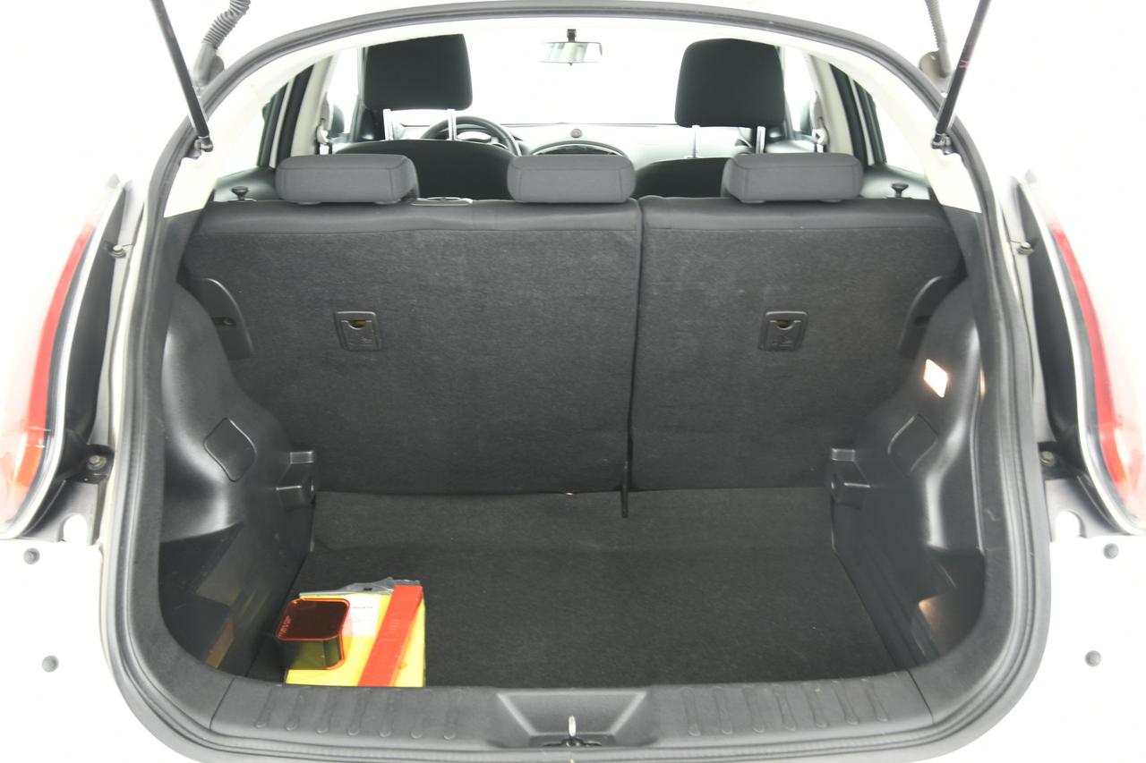 NISSAN Juke 1.5 dci Tekna 110cv E6 X COMMERCIANTI+NEOPATENTATI+BLUETOOTH