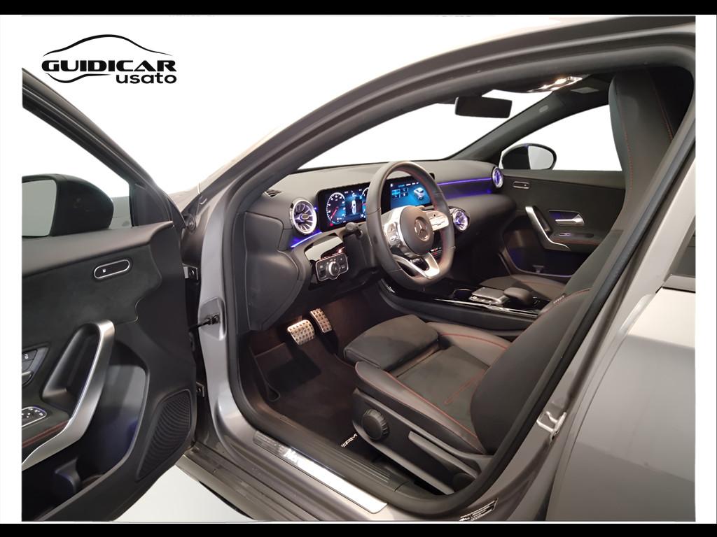 Mercedes-Benz Classe A - W177 2018 - A 220 d Premium 4matic auto