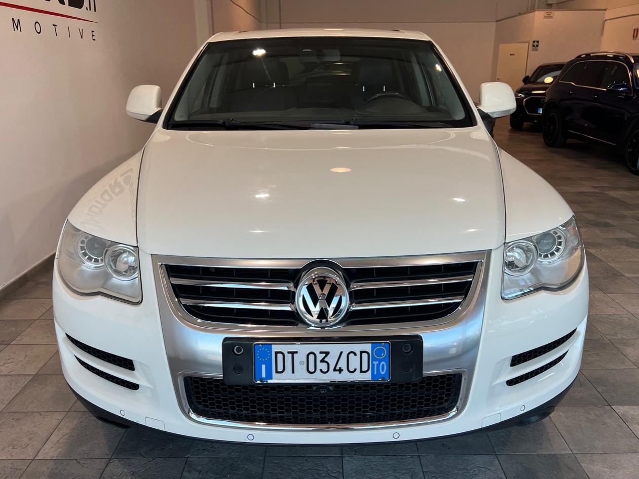 Volkswagen Touareg 2.5 tdi R5 Executive dpf FL