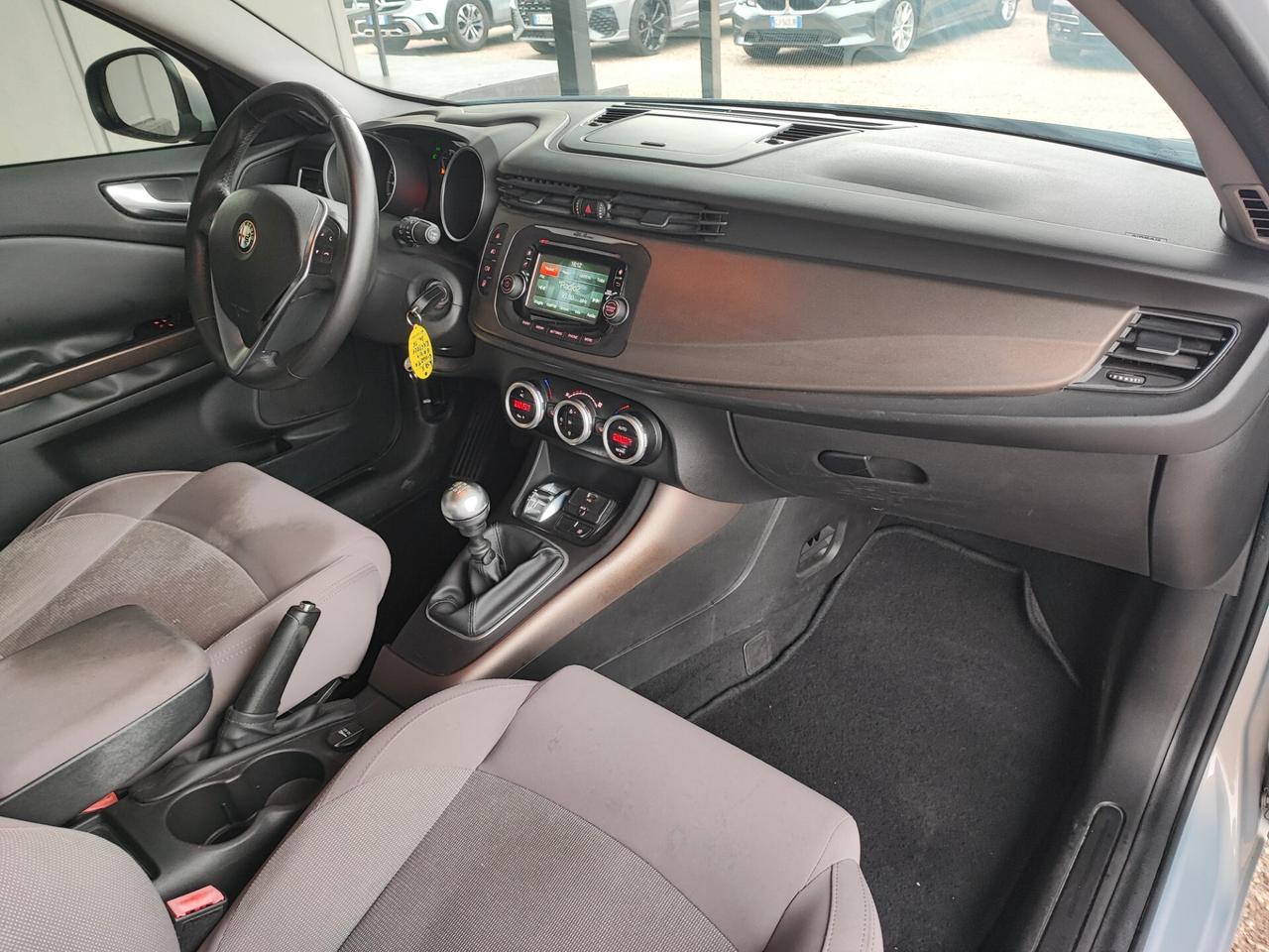 Alfa Romeo Giulietta 1.6 JTDm-2 105 CV Distinctive