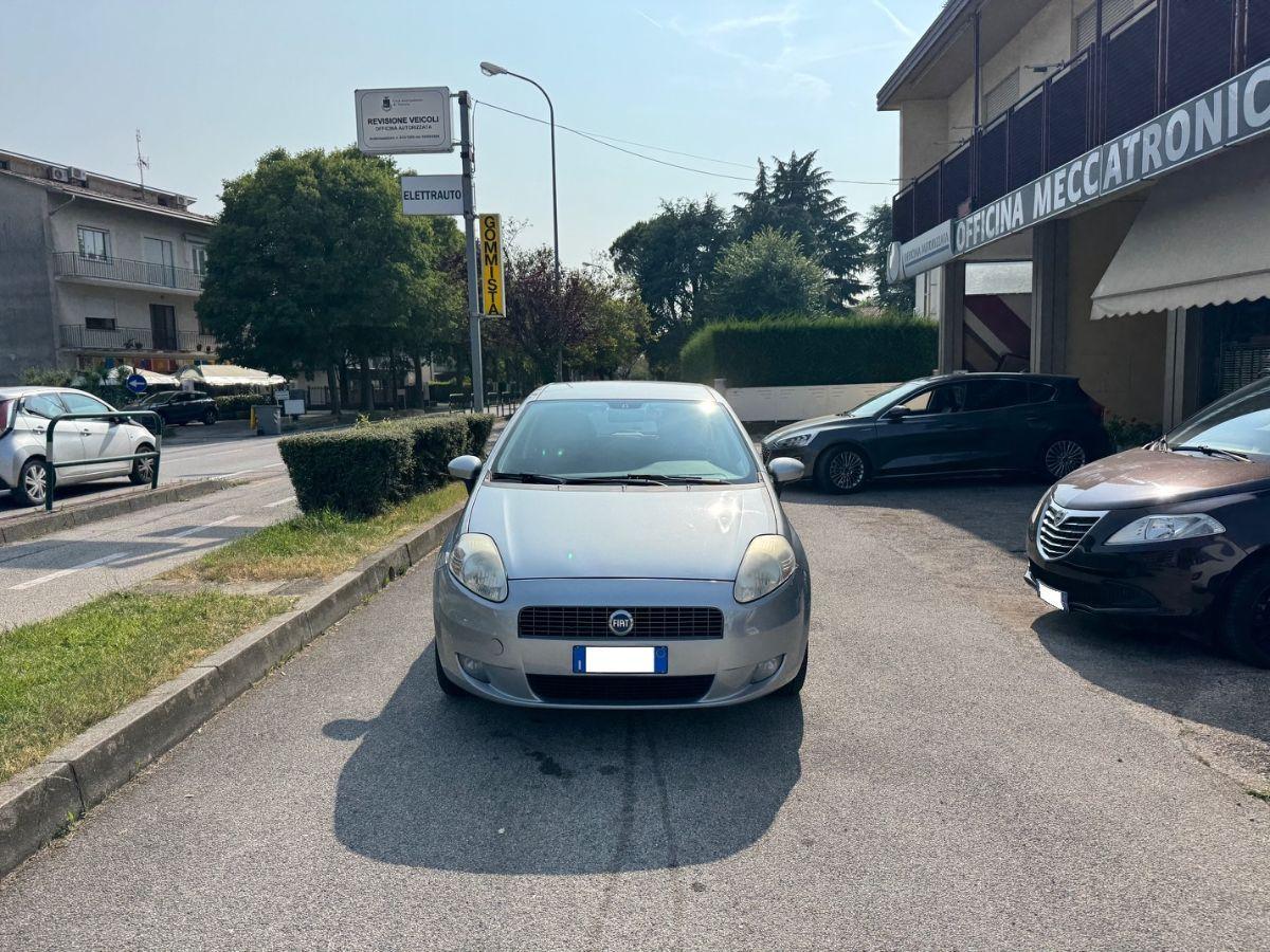 FIAT - Grande Punto - 1.2 5 porte Dynamic NEOPATENTATI