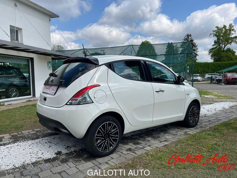 Lancia Ypsilon 1.0 FireFly 70cv Hybrid Gold