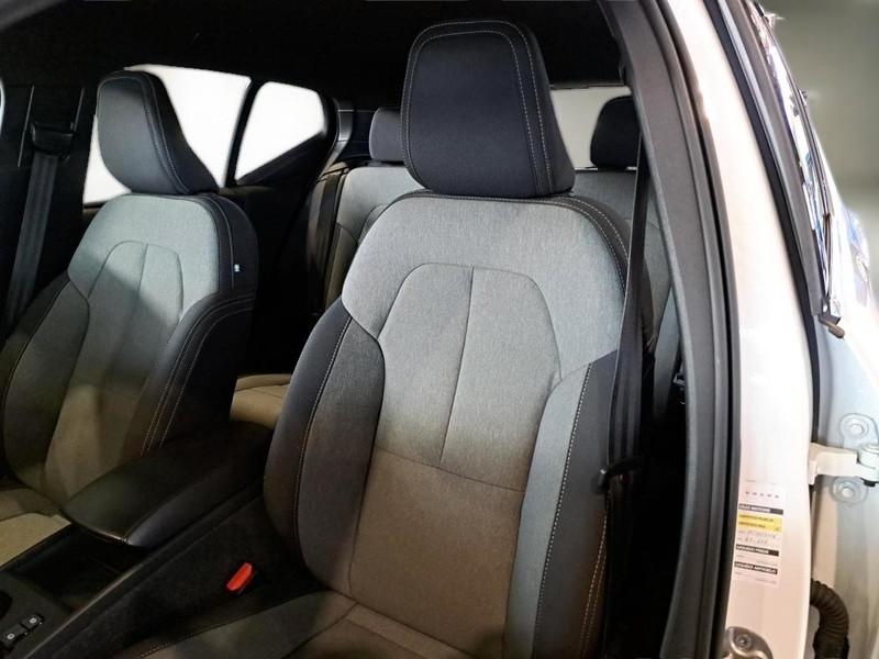 VOLVO XC40 T4 RECHARGE PLUG-IN AUTO CORE SUV