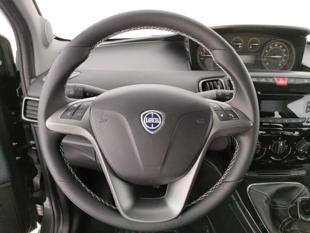 LANCIA Ypsilon 1.2 69 CV 5 porte S Momodesign