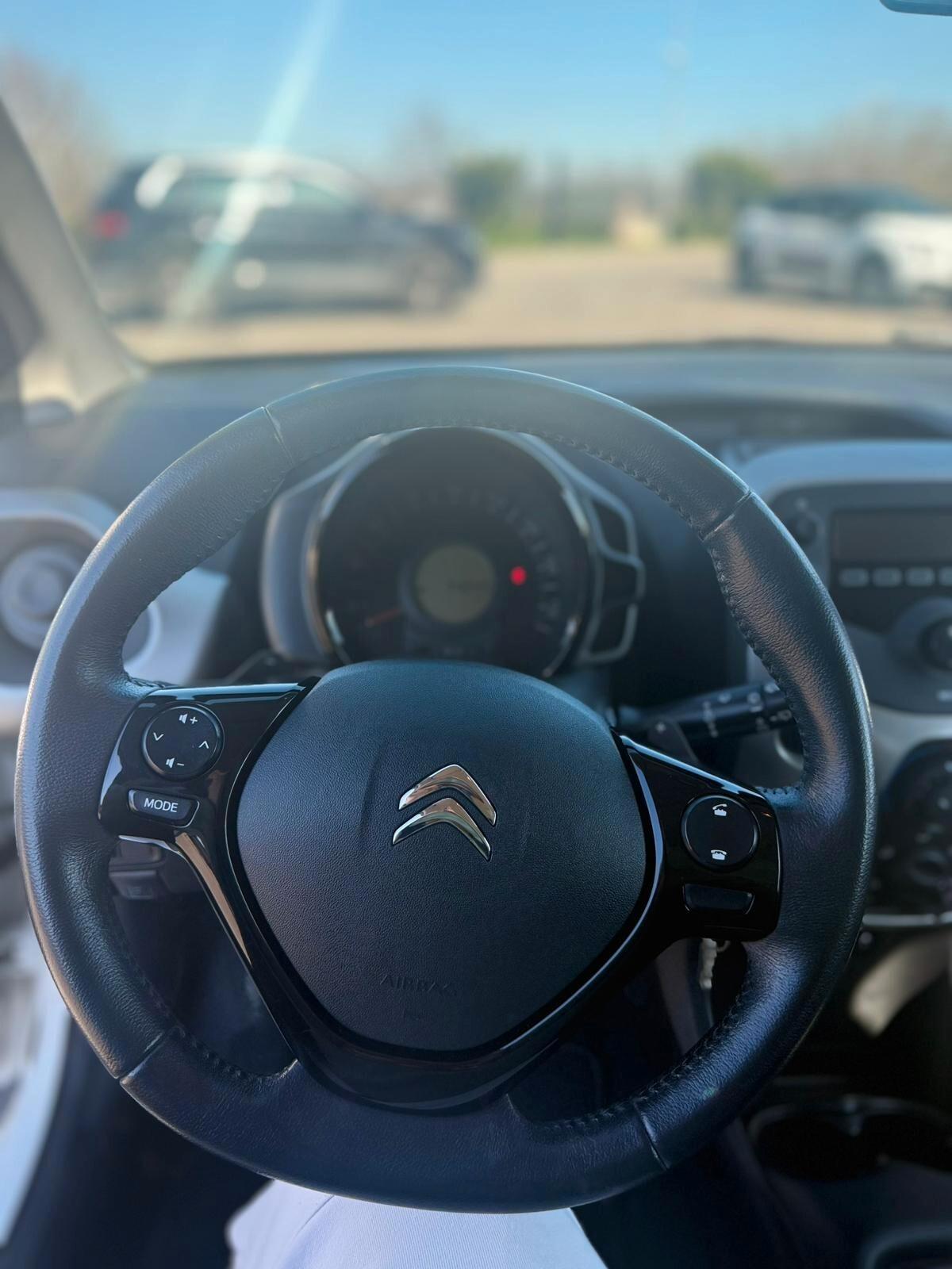 Citroen C1 shine cambio automatico km certificati 2016