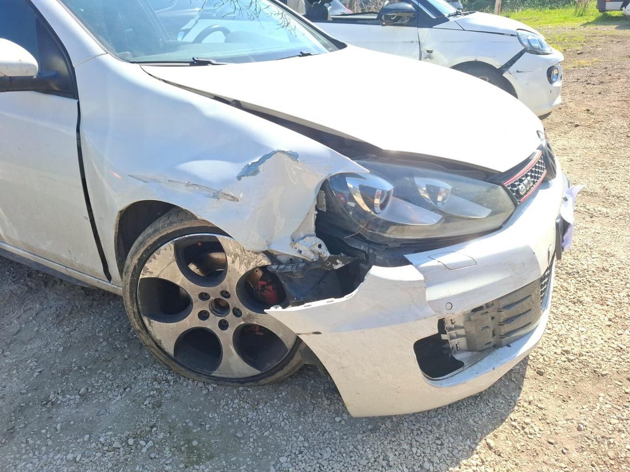 VW GOLF 5 GTI 2.0 SINISTRATA MARCIANTE