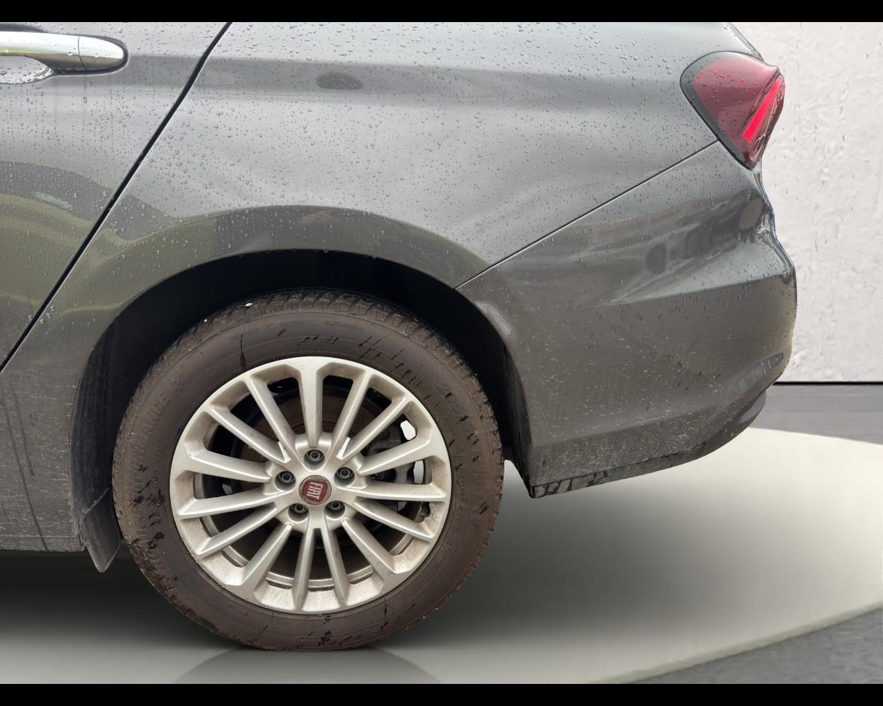 FIAT Tipo (2015-->) - Tipo 1.3 Mjt S&S SW Business