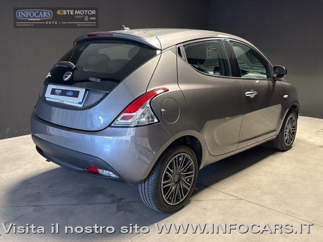 LANCIA Ypsilon 1.0 Hybrid 70 cv Silver Plus - Neopatentati - PROM