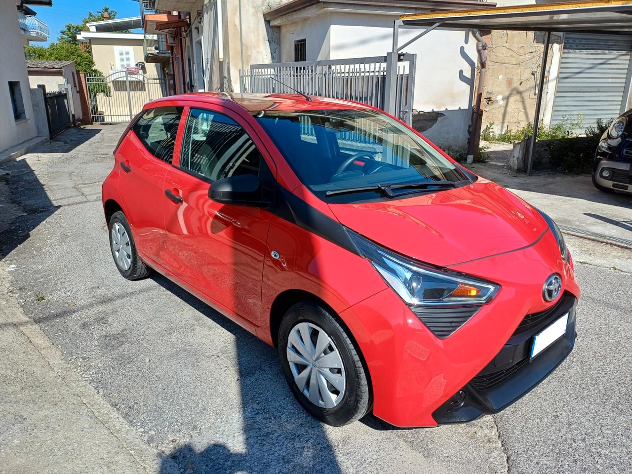 Toyota Aygo Connect 1.0 72 CV 5 porte x-connect