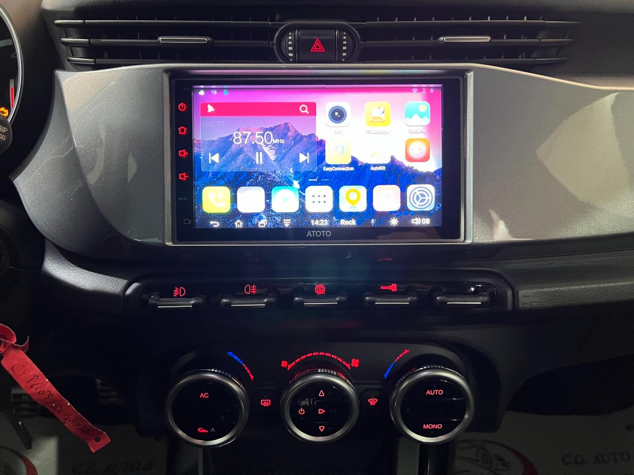 Alfa Romeo Giulietta 2.0 140 CV - DISTINCTIVE - 2012