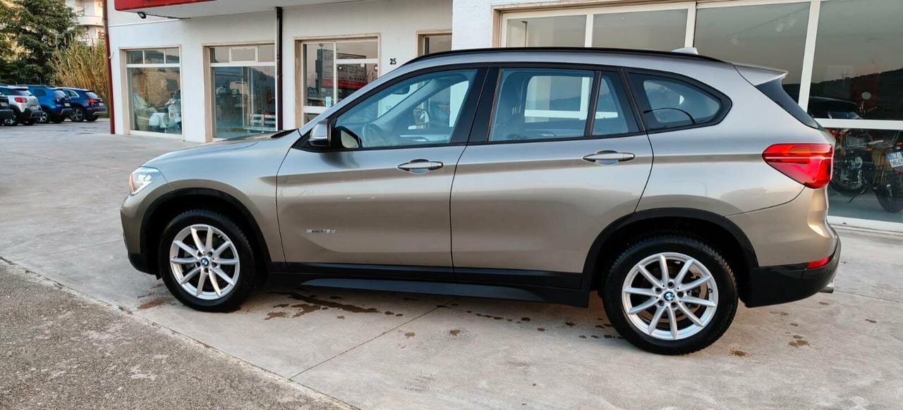 Bmw X1 sDrive18d Business