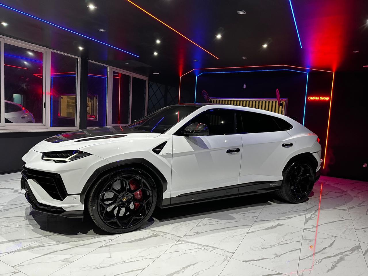 Lamborghini Urus 4.0 Performante FULL CARBONIO