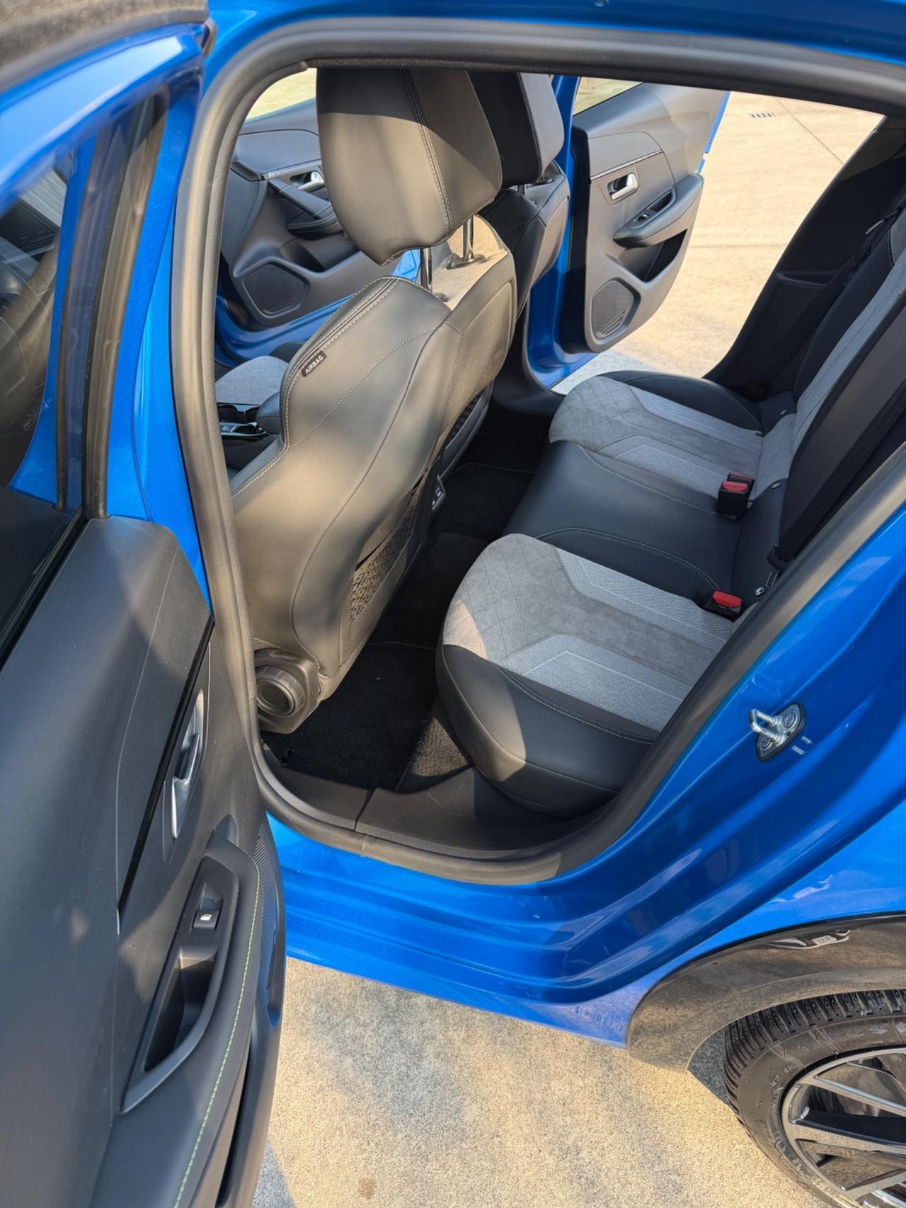 Peugeot 208 PureTech 130 Stop&Start EAT8 5 porte GT Pack