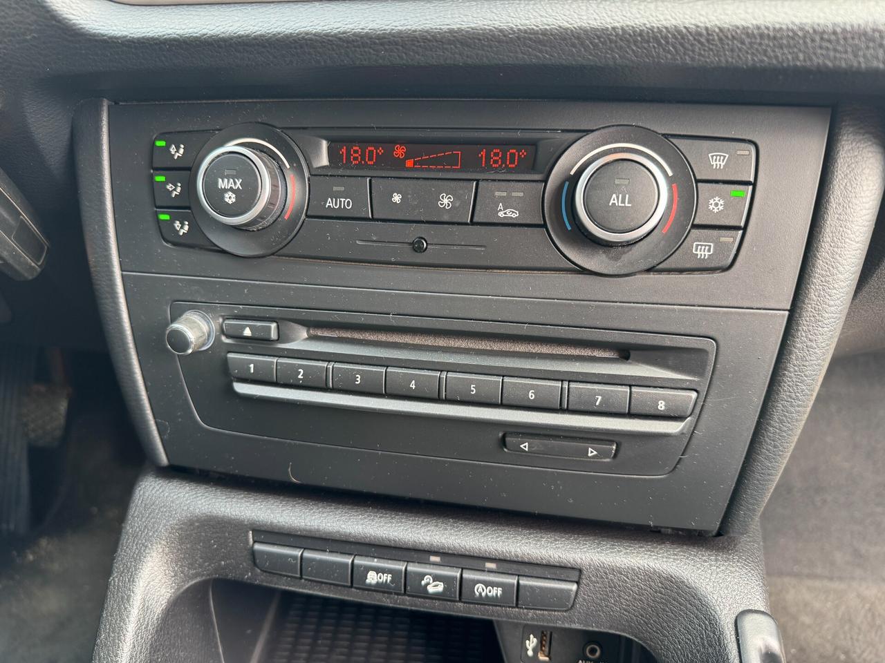 BMW X1 XDRIVE 20D FUTURA 2011