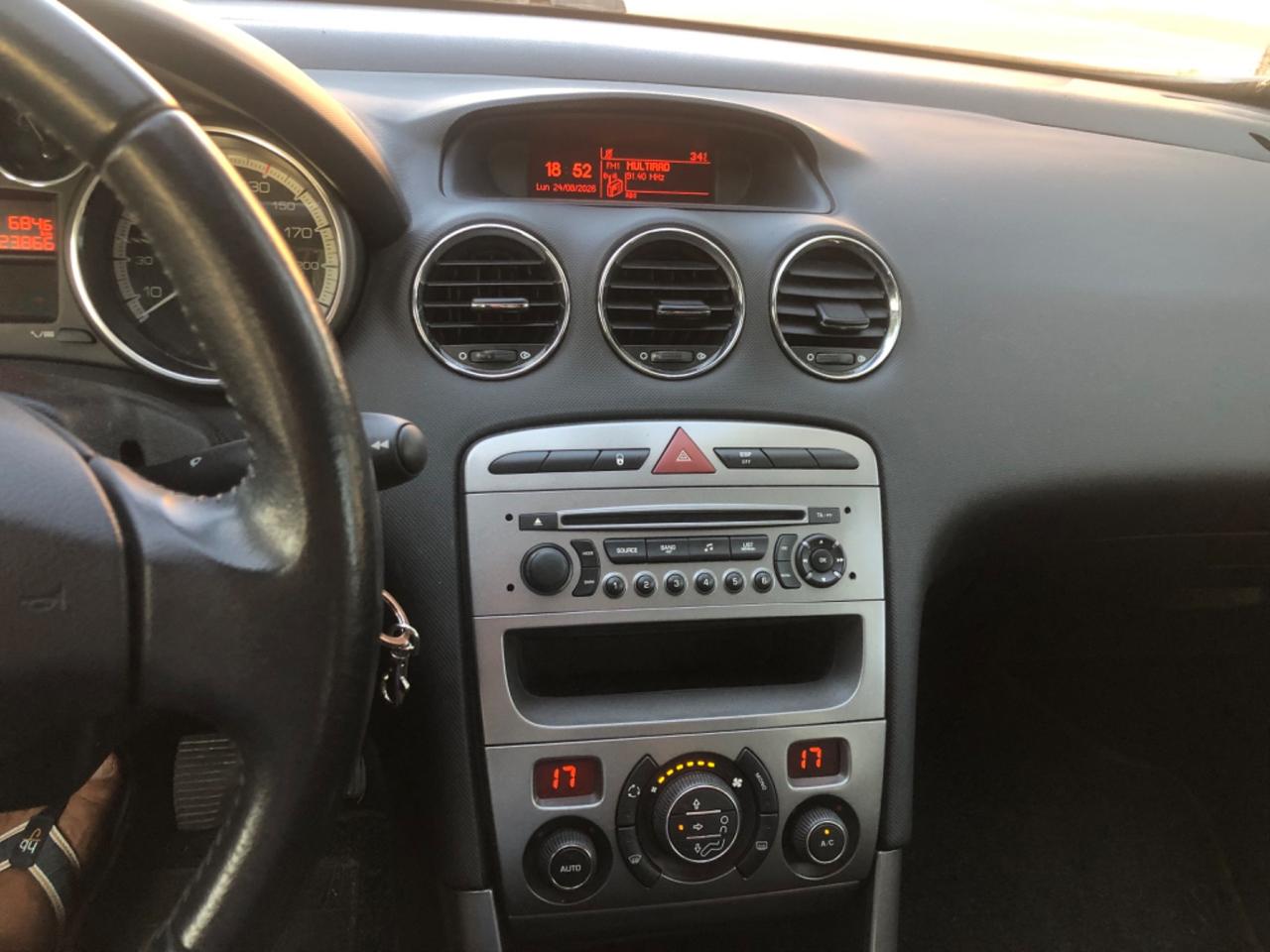 Peugeot 308 1.6 8V e-HDi 112CV POKI KILOMETRI