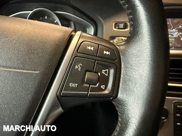 VOLVO V60 Cross Country D3 Geartronic Business