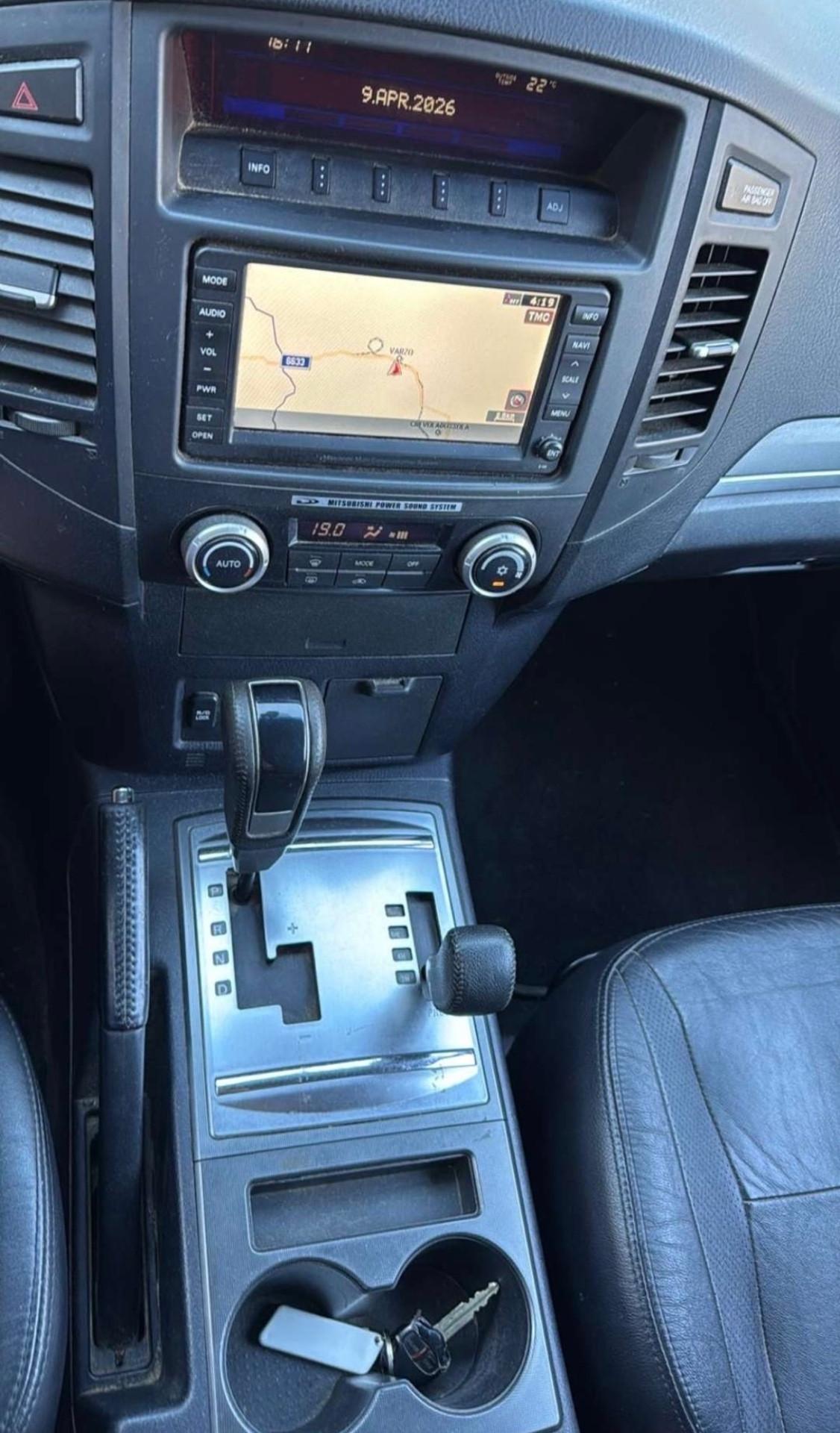 Mitsubishi Pajero 3.2 DI-D 16V 3p. Intense