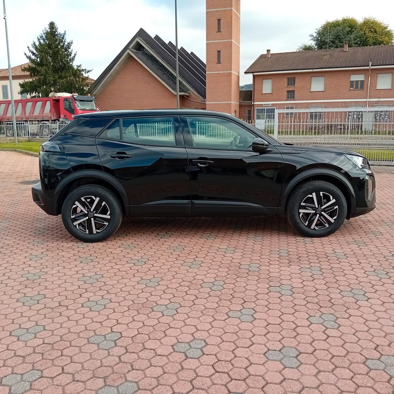 Peugeot 2008 PureTech 100 S&S Style * SENZA VINCOLO DI FIONANZIAMENTO*