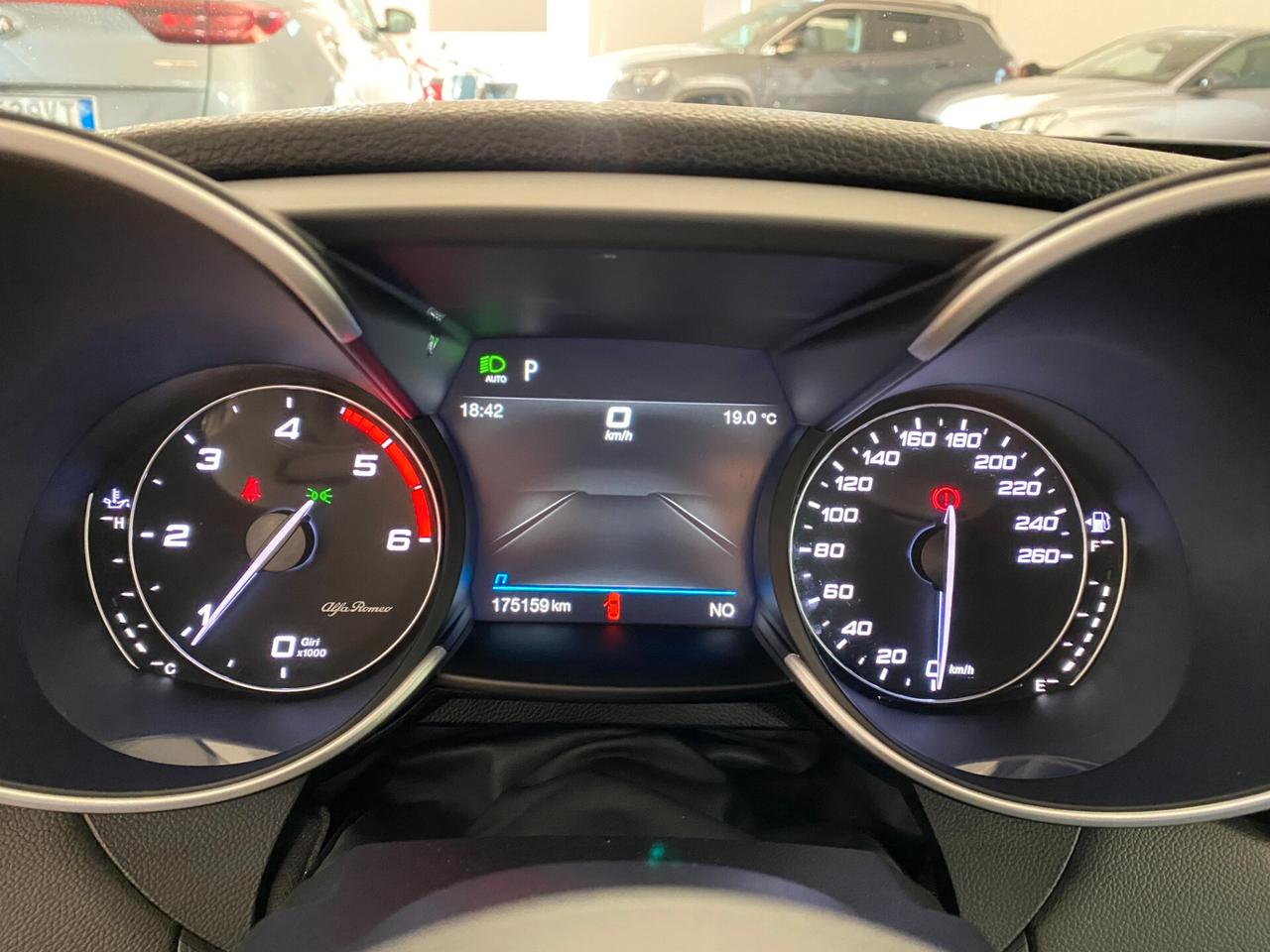 Alfa Romeo Giulia 2.2 Turbodiesel 160 CV AT8 Sprint