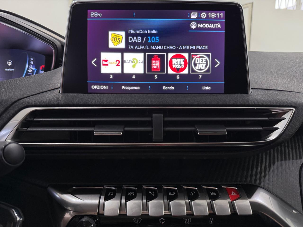 Peugeot 3008 BlueHDi 130 S&S EAT8 Business
