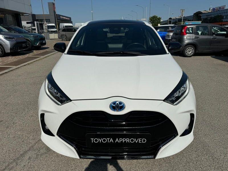 Toyota Yaris Hybrid Lounge MY22