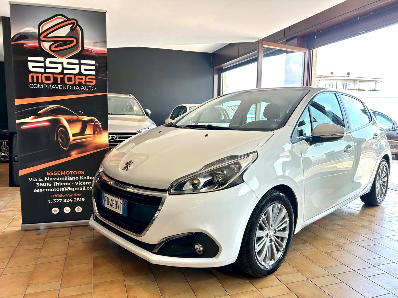 Peugeot 208 - 1.2 PureTech 82 CV 119.000 KM