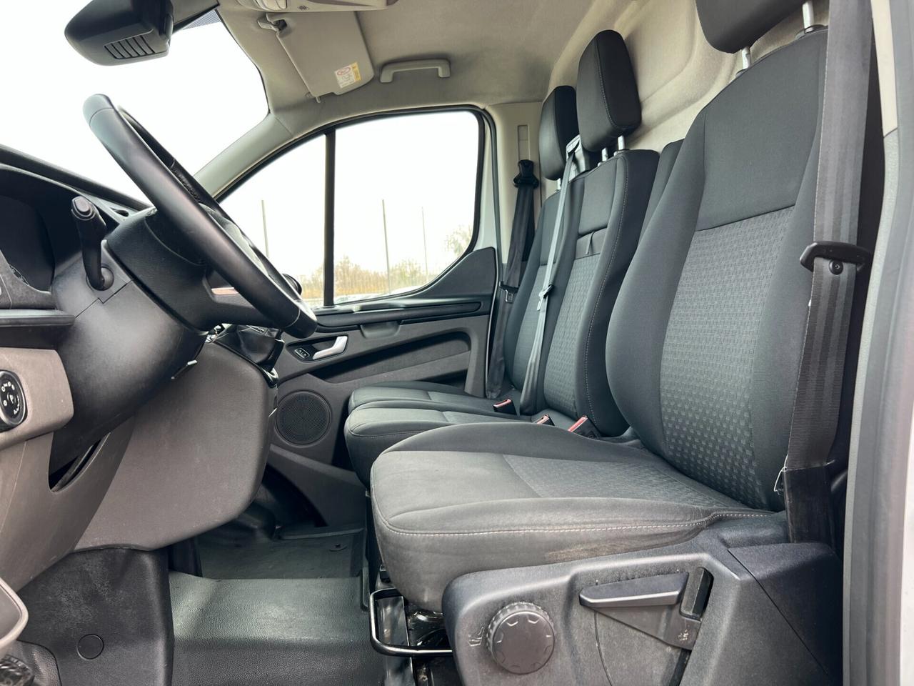 Ford Transit Custom 300 VAN L2 H2 2.0 TDCI 130CV