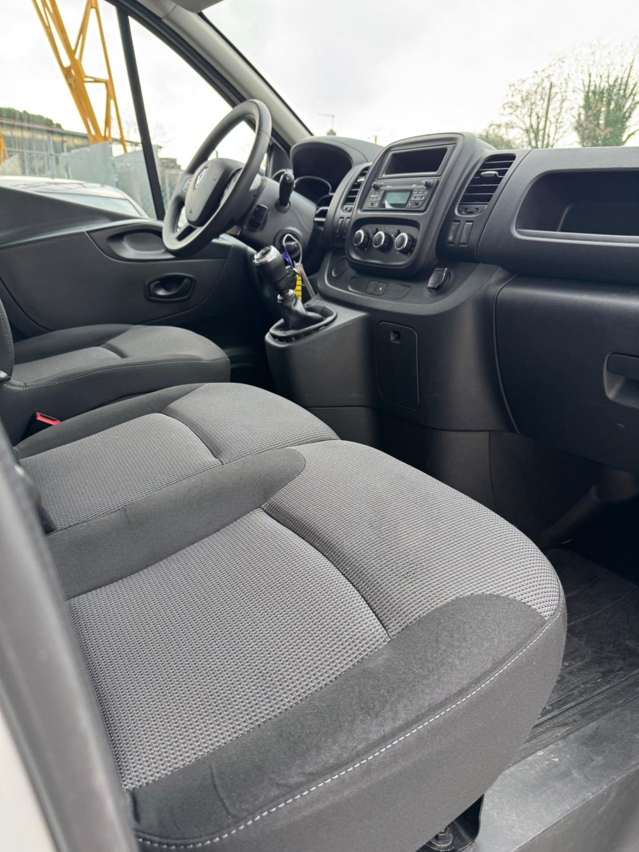 Renault Traffic 4 serie