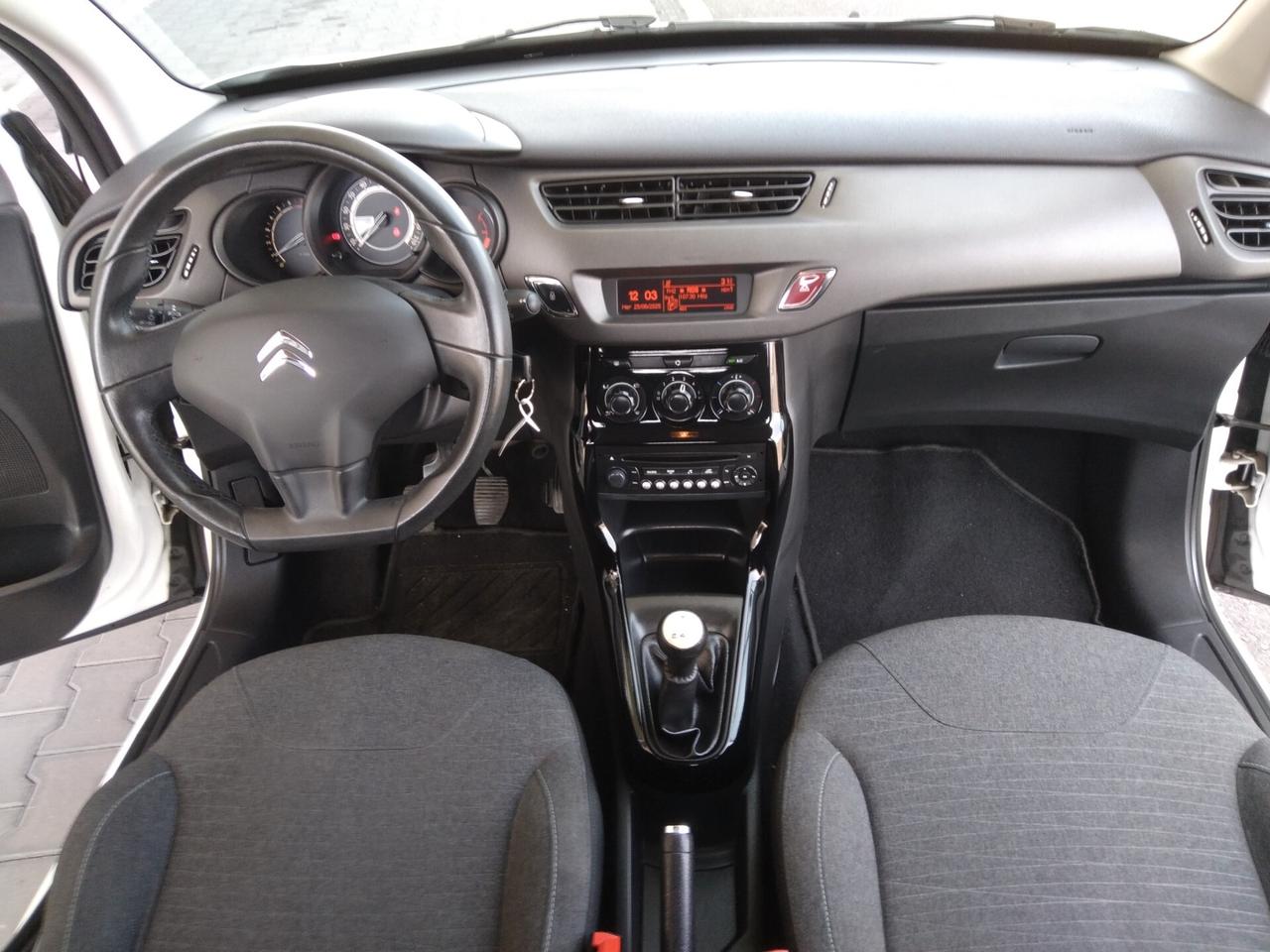 Citroen C3 PureTech 82 Exclusive x neopatentati