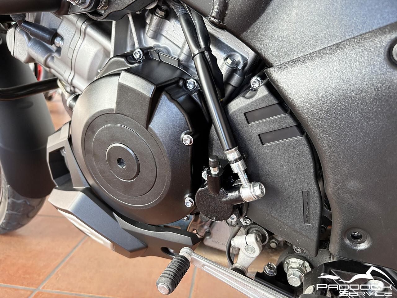 Suzuki V Strom DL 1000 solo 15.000 km ACCESSORIATA