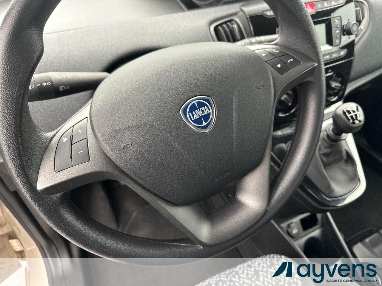 Lancia Ypsilon 1.0 Hybrid *2021* NOLEGGIO LUNGO TERMINE