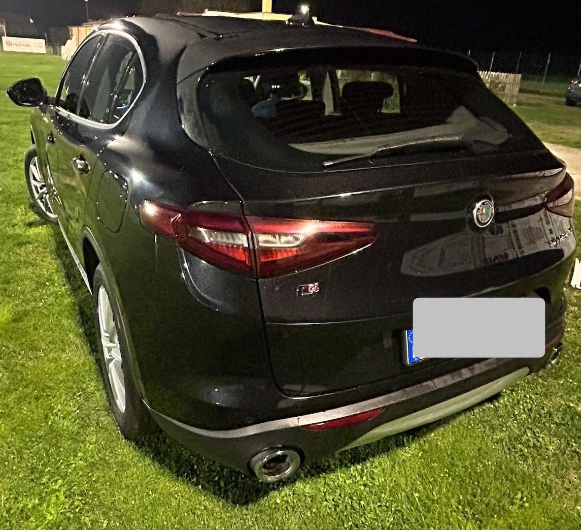 Alfa Romeo Stelvio 2.2 Turbodiesel 180 CV AT8 Q4 Executive