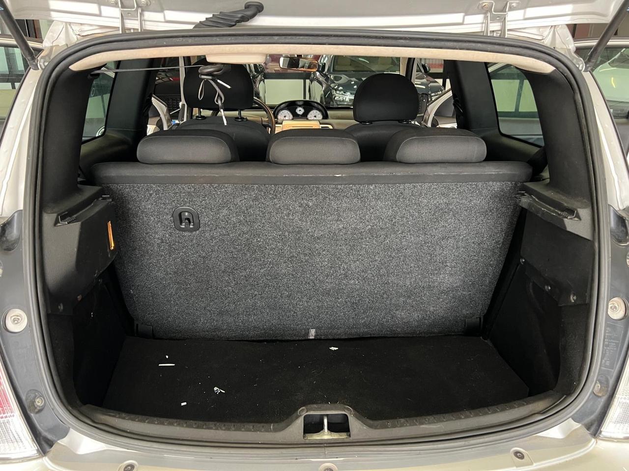 Lancia Ypsilon 1.2 Oro