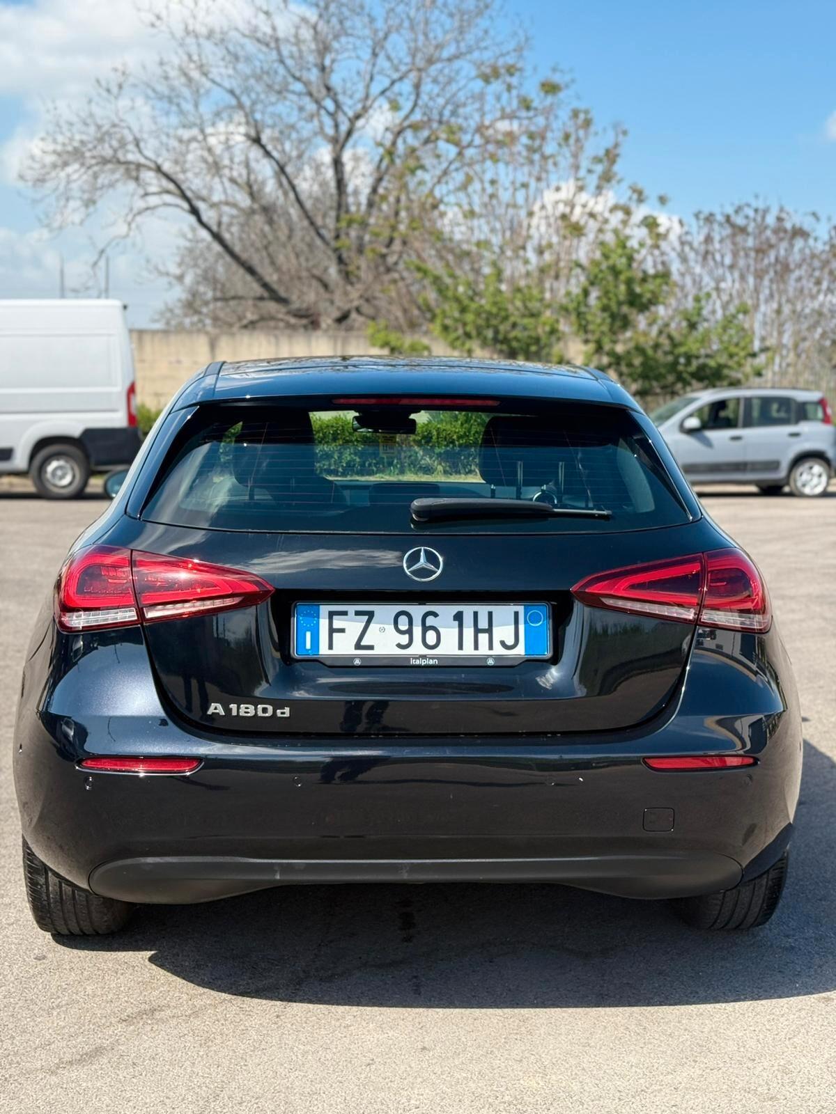 Mercedes-benz A 180 d Executive IVA ESPOSTA