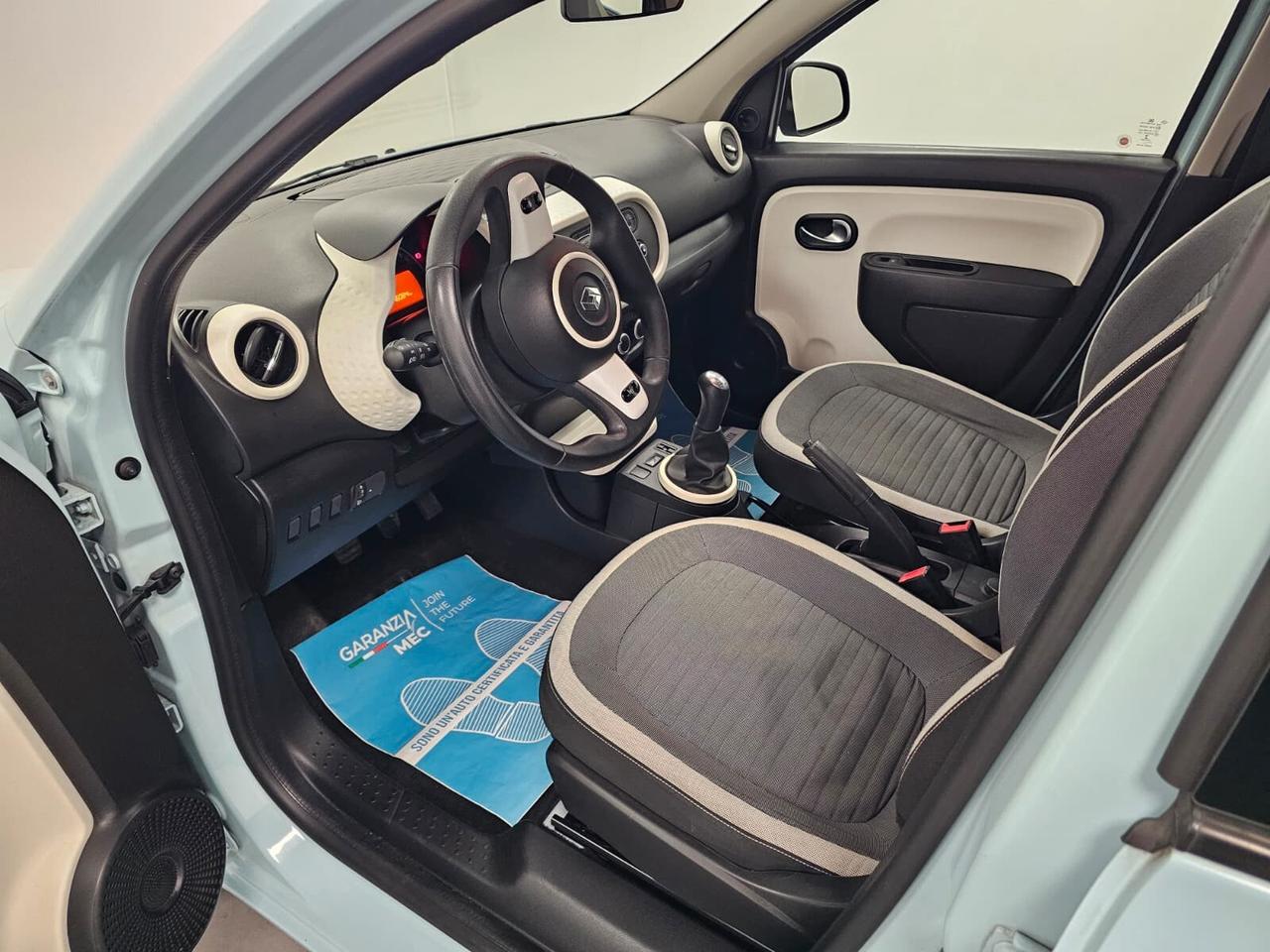 Renault Twingo SCe Life - NeoPatentati