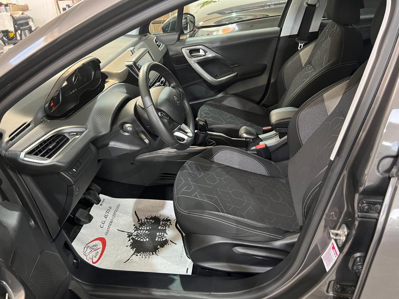 Peugeot 2008 1.6 100 CV - Black Matt - 2018