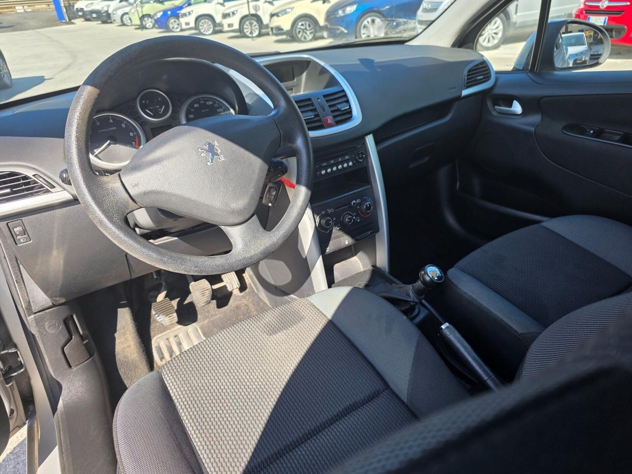 Peugeot 207 1.4 8V 75CV Energie