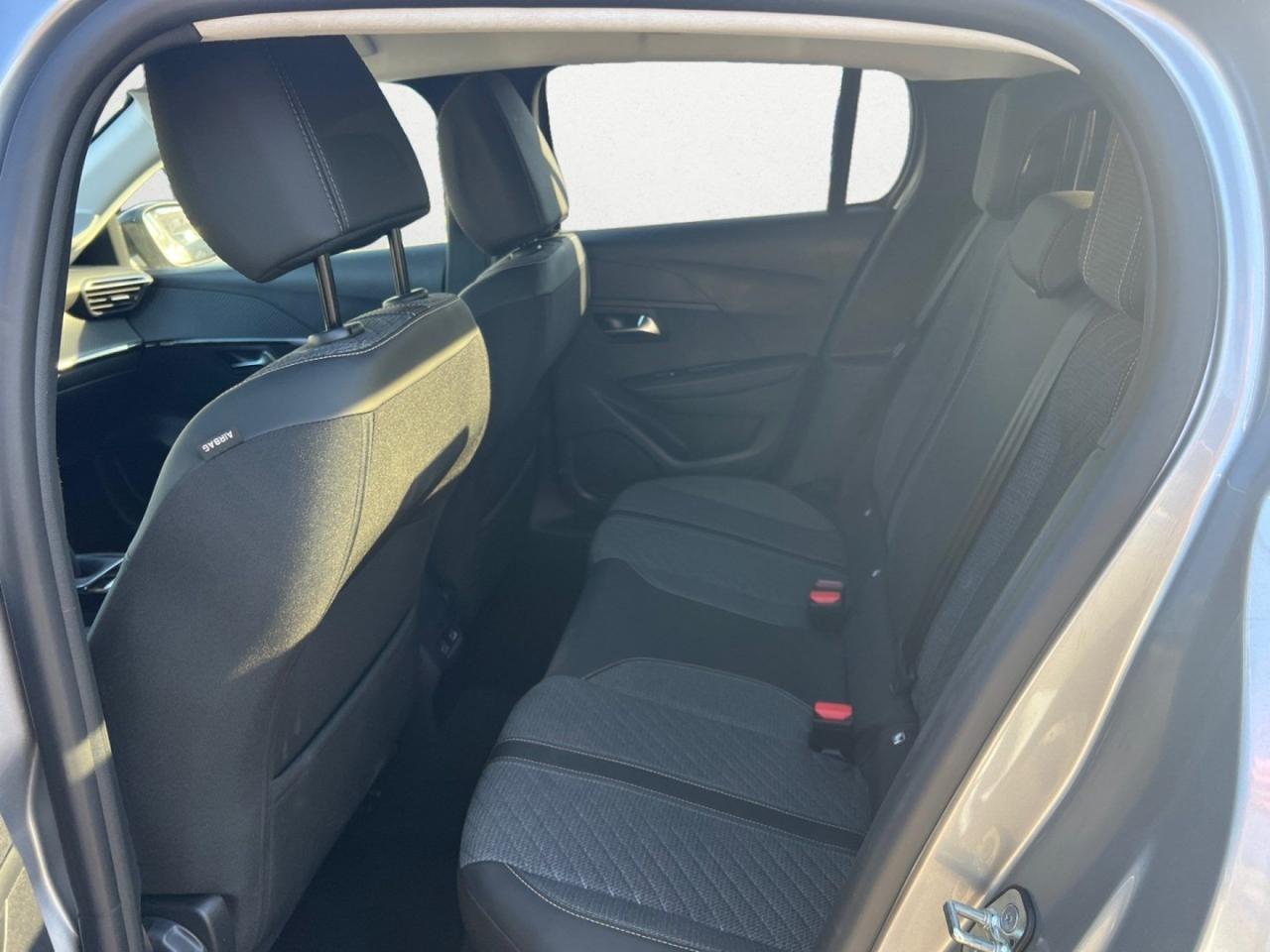 Peugeot 208 PureTech 100 Stop&Start 5 porte Allure KM 5.600