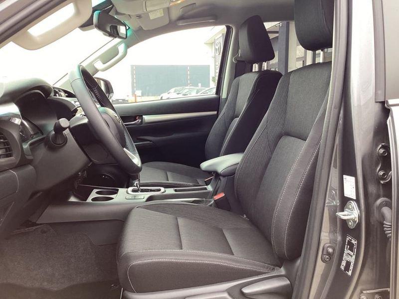 Toyota Hilux 2.4 Diesel AT Double Cab 4WD Executive MY24