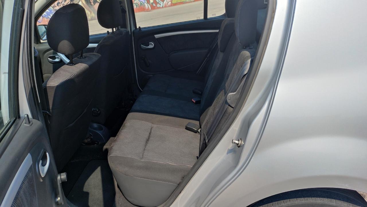 Dacia Sandero 1.4 8V GPL NEOPATENTATI - 2010