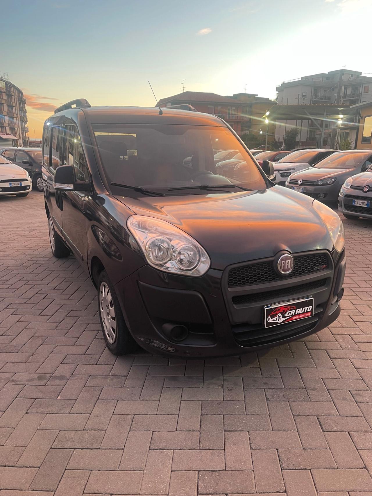 Fiat Doblò 5 posti Diesel (motore rigenerato km0)