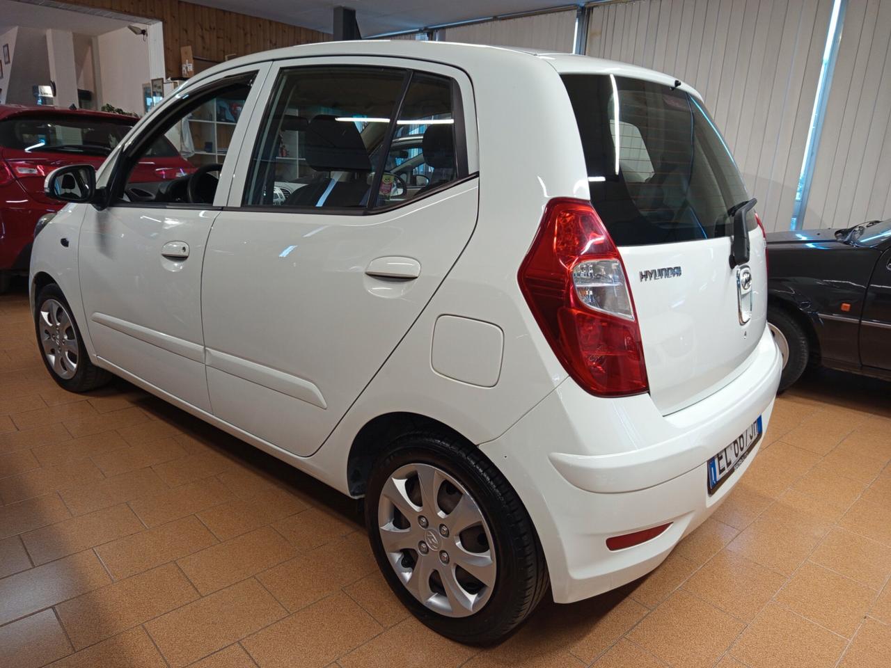 Hyundai i10 1.1 benzina, 100 Mila chilometri. Ok neopatentati